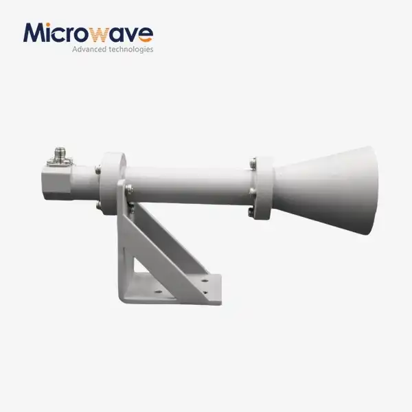 Dual Linear Broadband Circular Polarization Horn Antenna